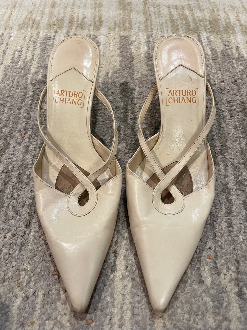 Arturo Chiang Cream Pointed-Toe Slingback Mules